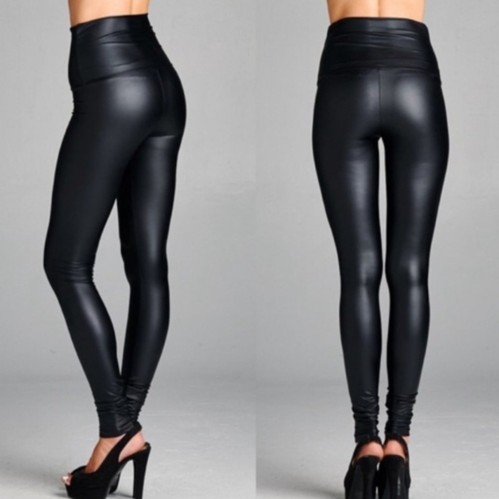 💋FIRM💋LAST (S) - Slick Black Faux Leather Leggings - Picture 2 of 5